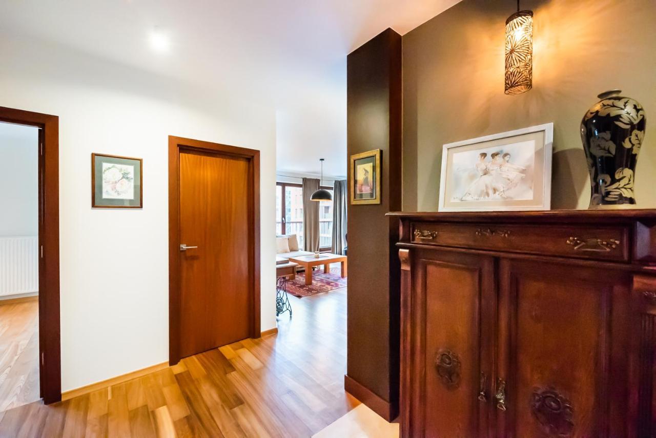 Bemowo Green Wood Apartment Varsó Kültér fotó